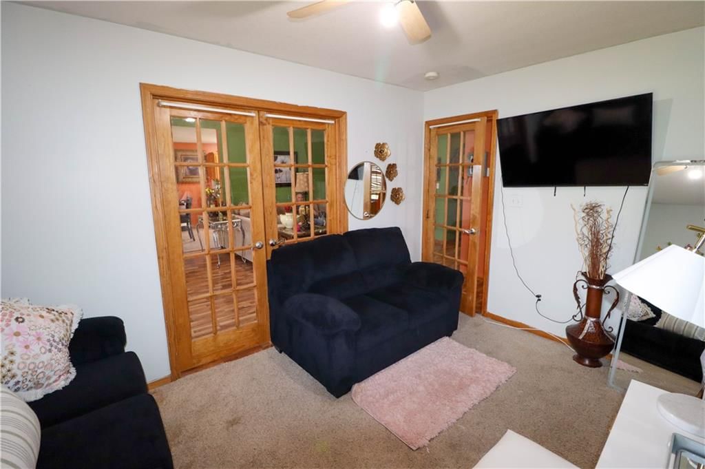 329 W 26th Lane — photo 8