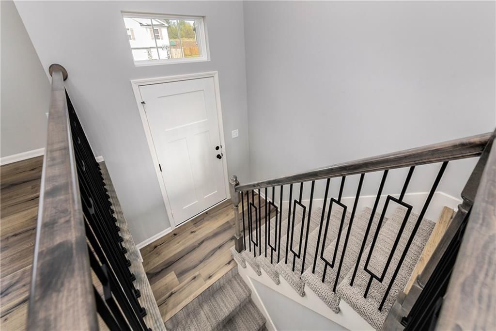 2224 Pemberton Drive — photo 2