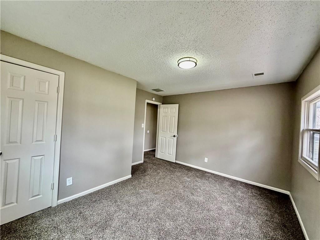 8416 Greenwood Road — photo 11