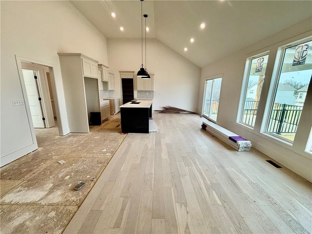 1202 NW 4th Street — photo 3