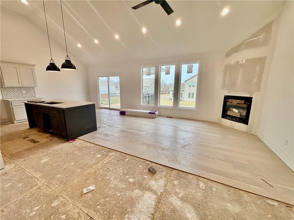 1202 NW 4th Street — photo 5