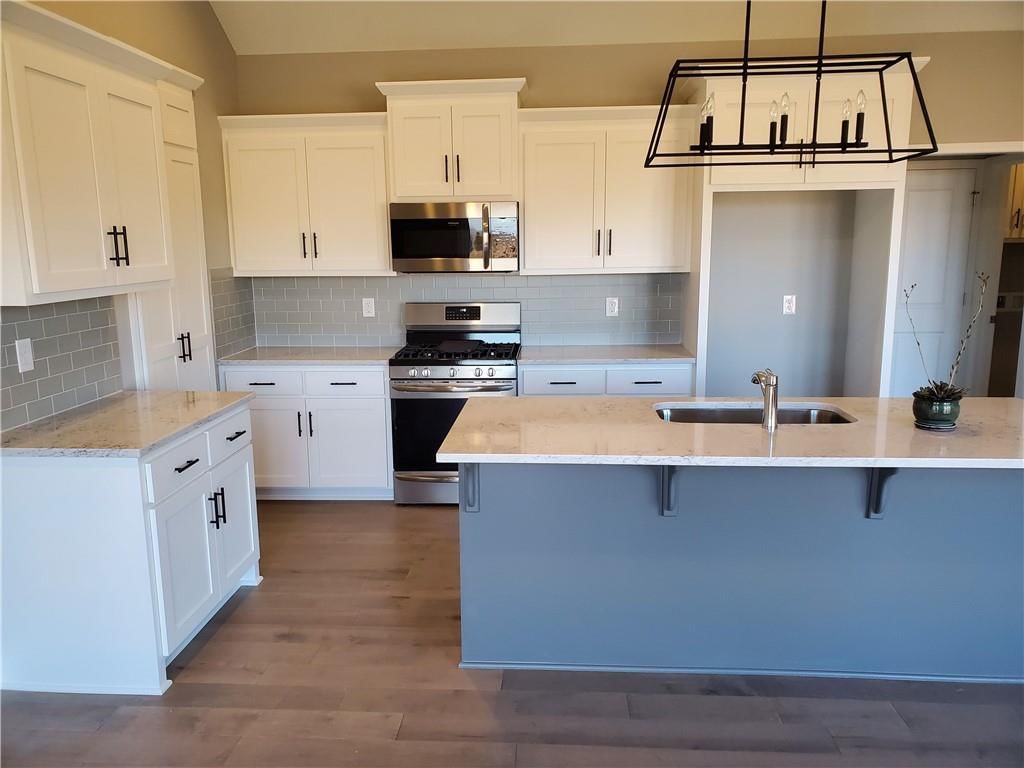 1202 NW 4th Street — photo 7