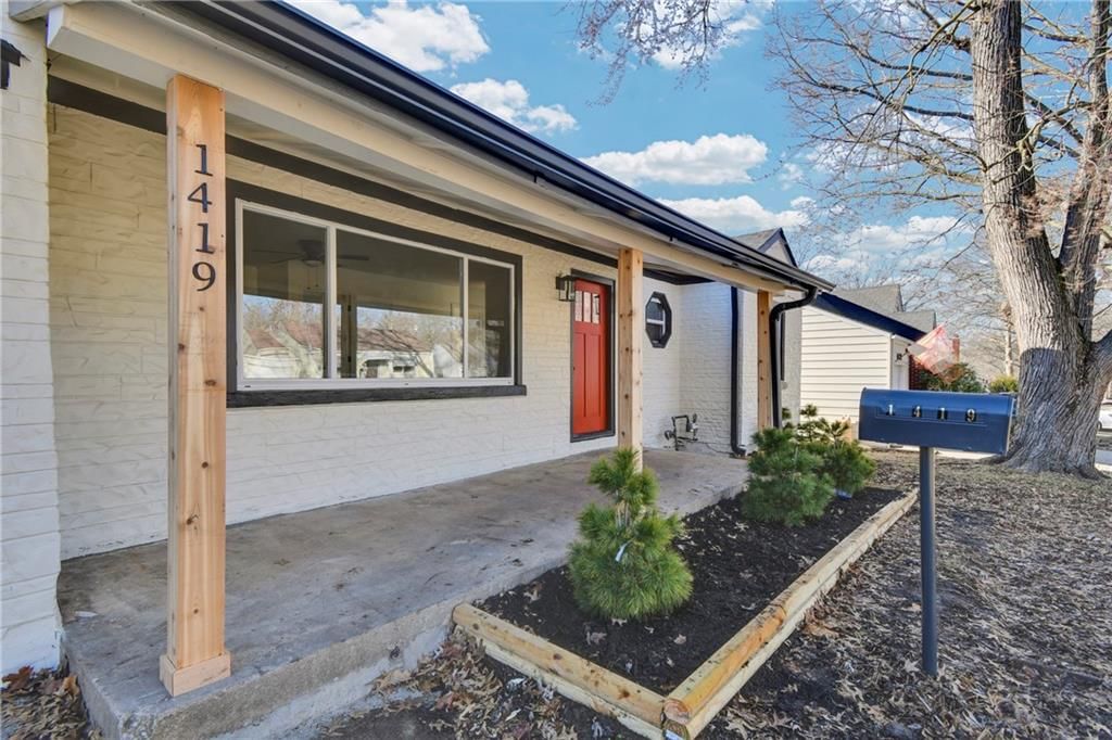 1419 W Scott Place — photo 4