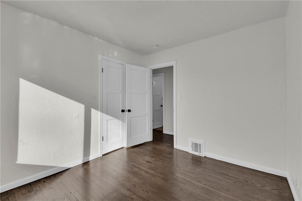 1419 W Scott Place — photo 19