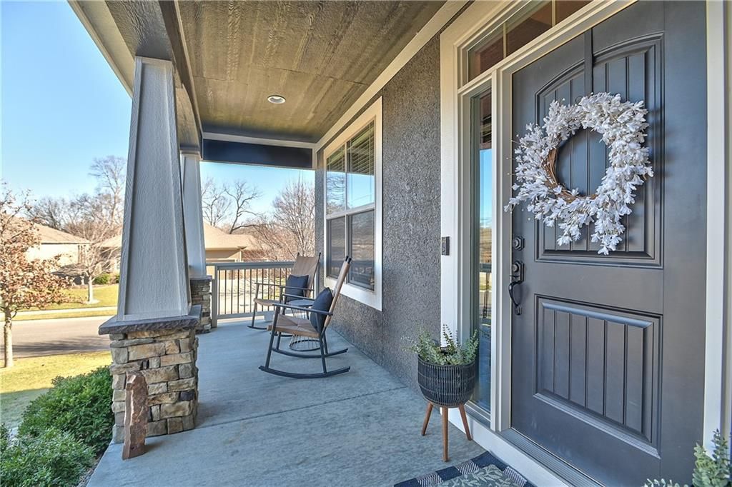 25101 W 83RD Terrace — photo 4