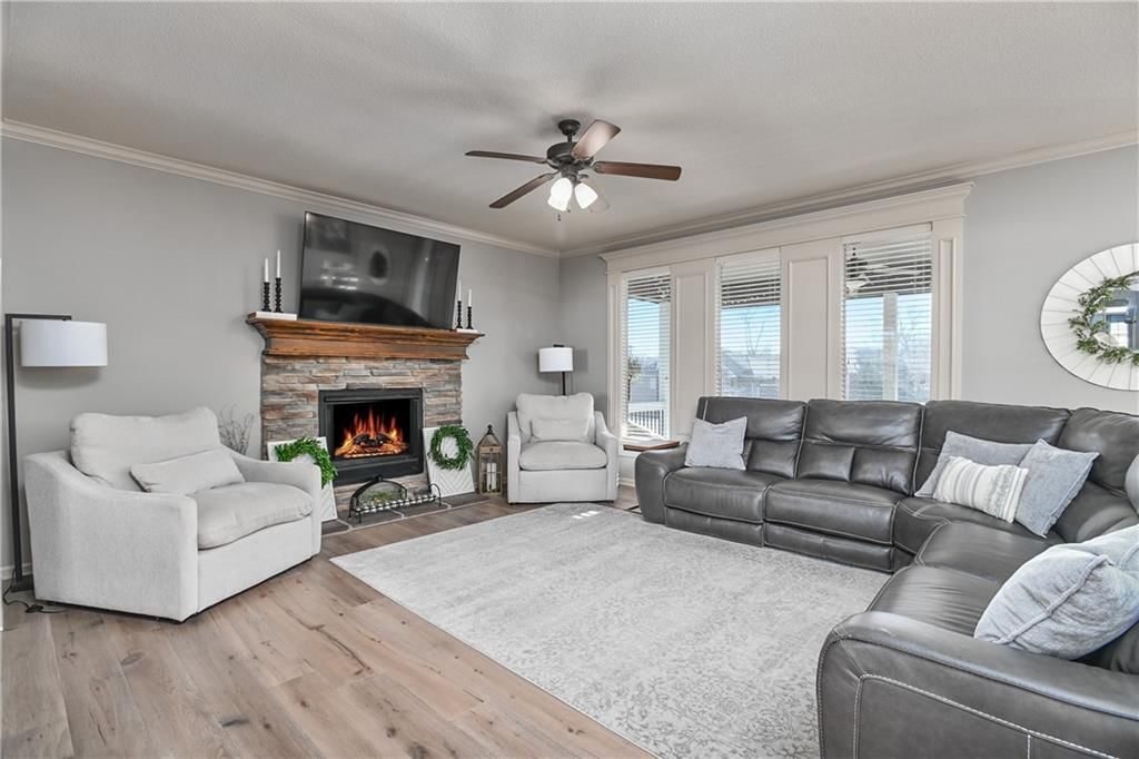 25101 W 83RD Terrace — photo 9