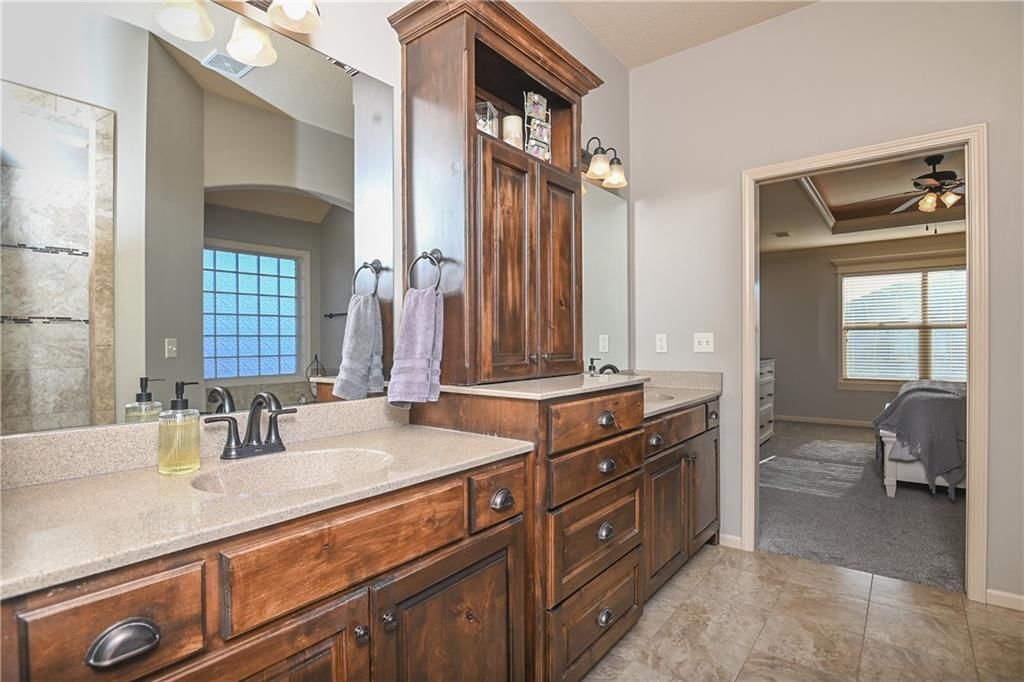 25101 W 83RD Terrace — photo 34