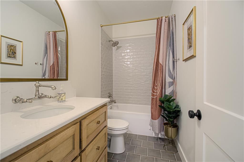 8129 N Farley Avenue — photo 20