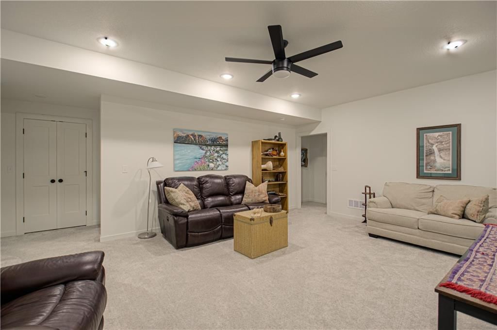 8129 N Farley Avenue — photo 31