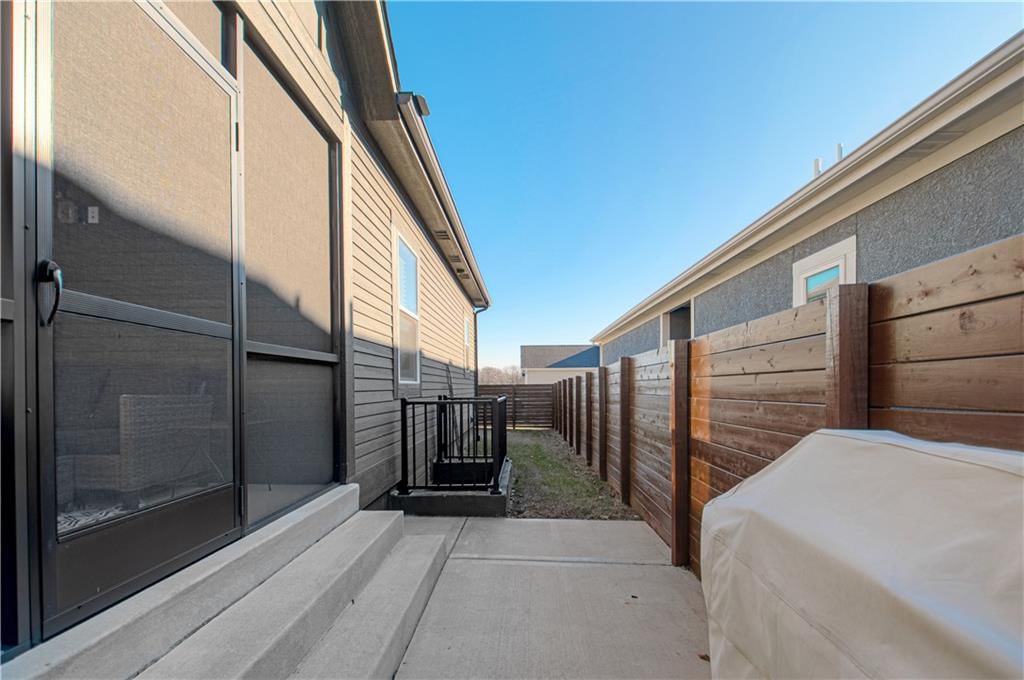 8129 N Farley Avenue — photo 39