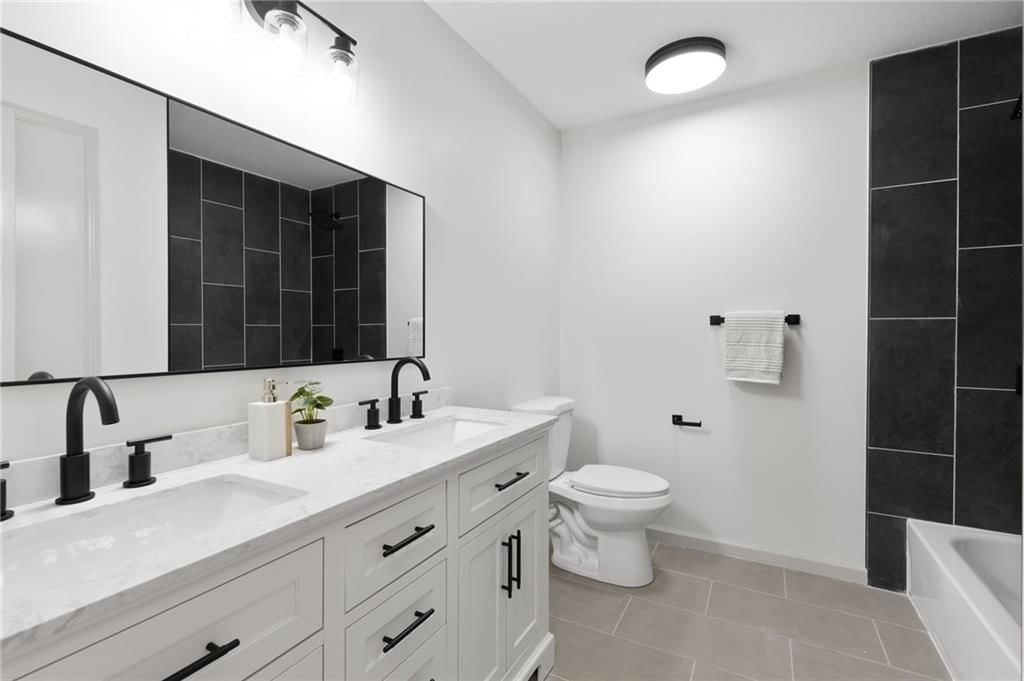 719 SE London Way — photo 19