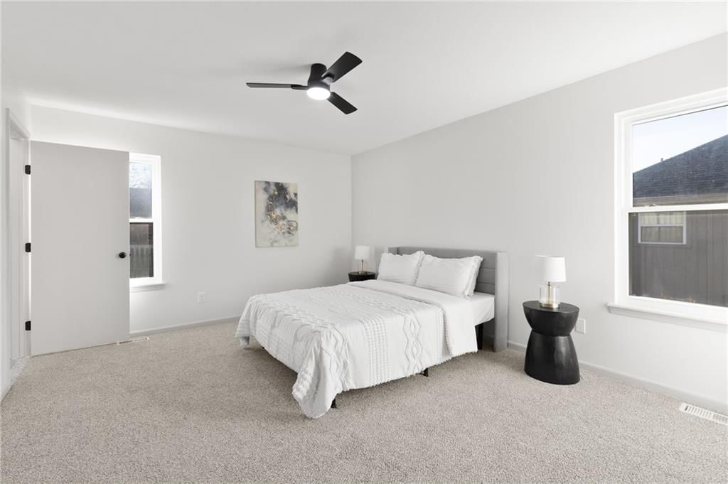 719 SE London Way — photo 21