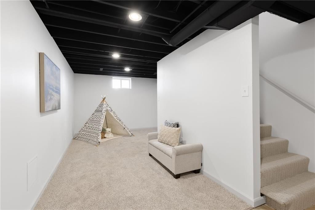 719 SE London Way — photo 31