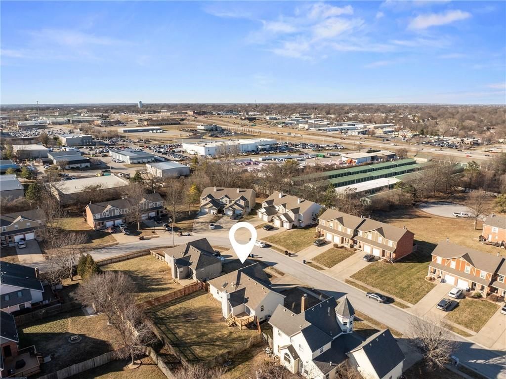 719 SE London Way — photo 47