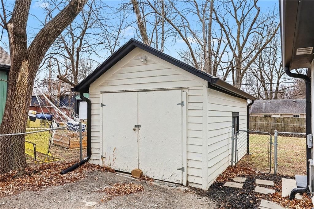 8534 Kessler Street — photo 19