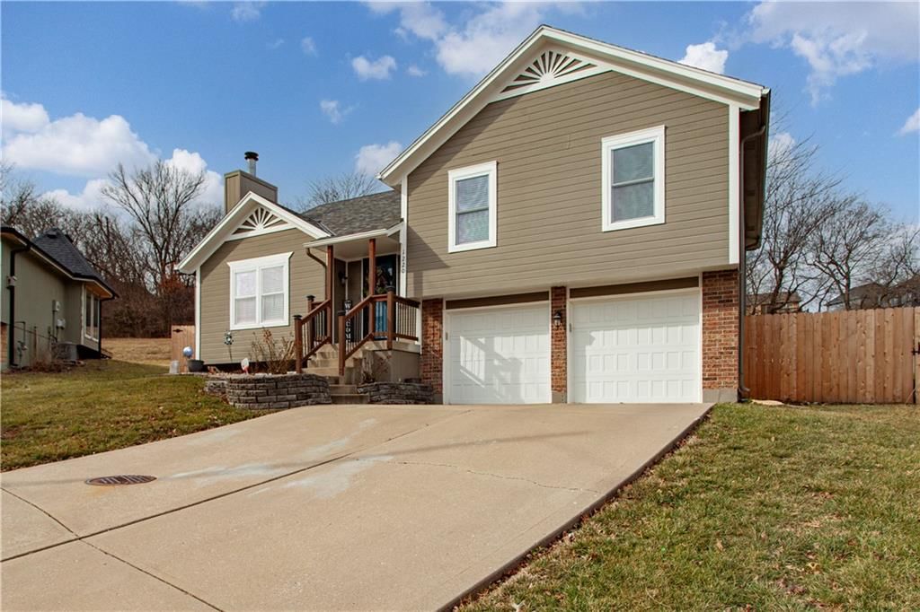 1220 SW Dakota Star Court — photo 2