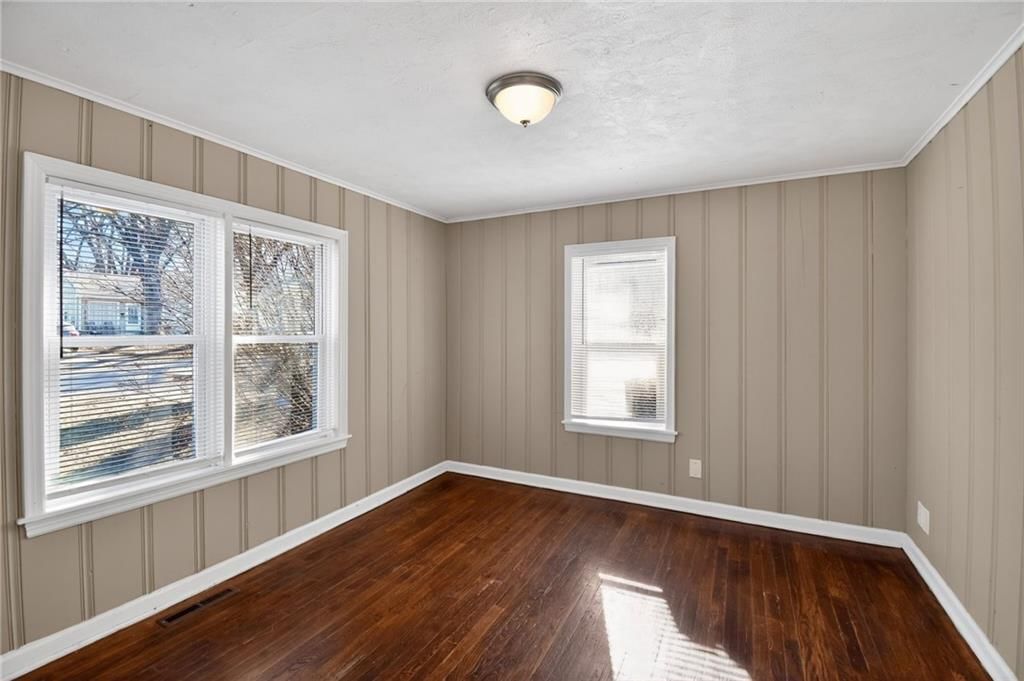 822 N Crysler Avenue — photo 11