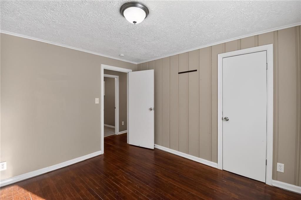 822 N Crysler Avenue — photo 21
