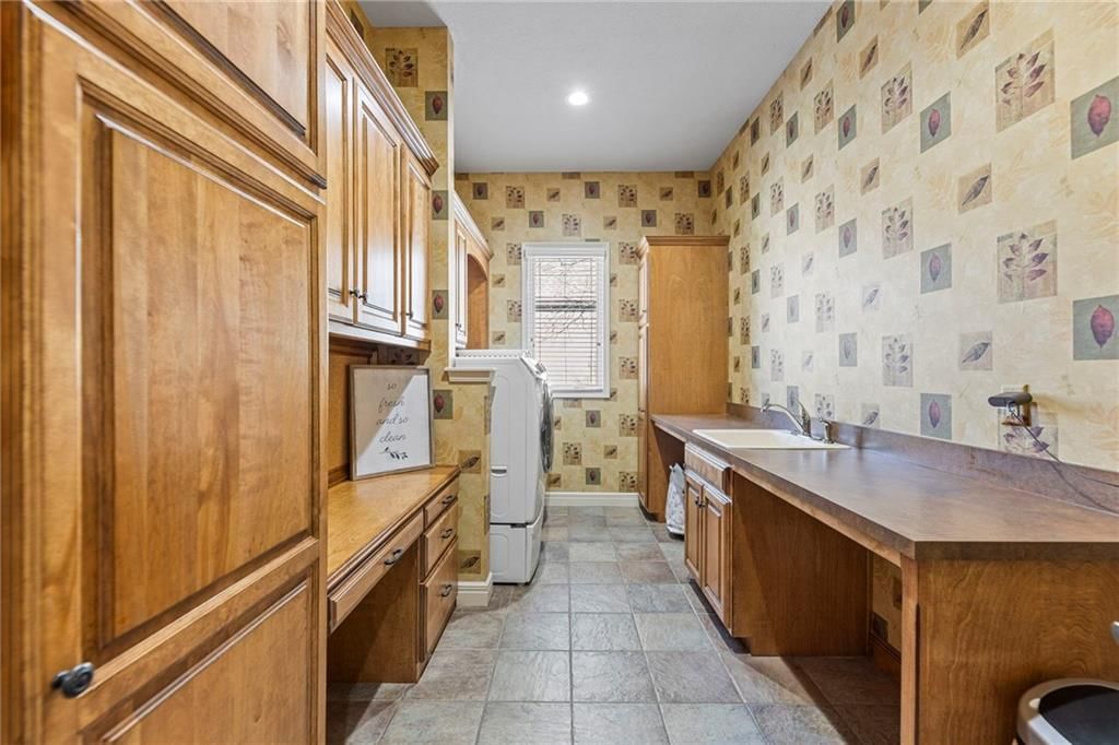 14813 Rosewood Drive — photo 23