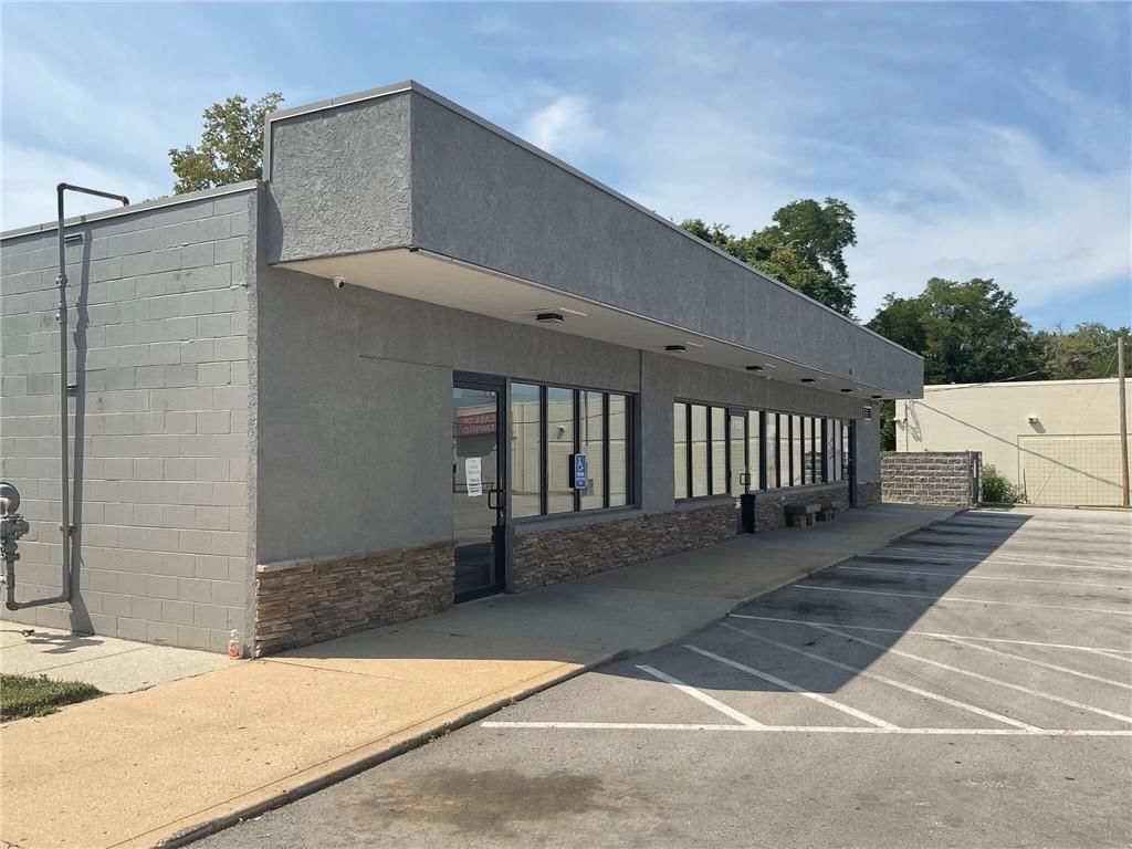 11525 E 24 Highway — photo 3