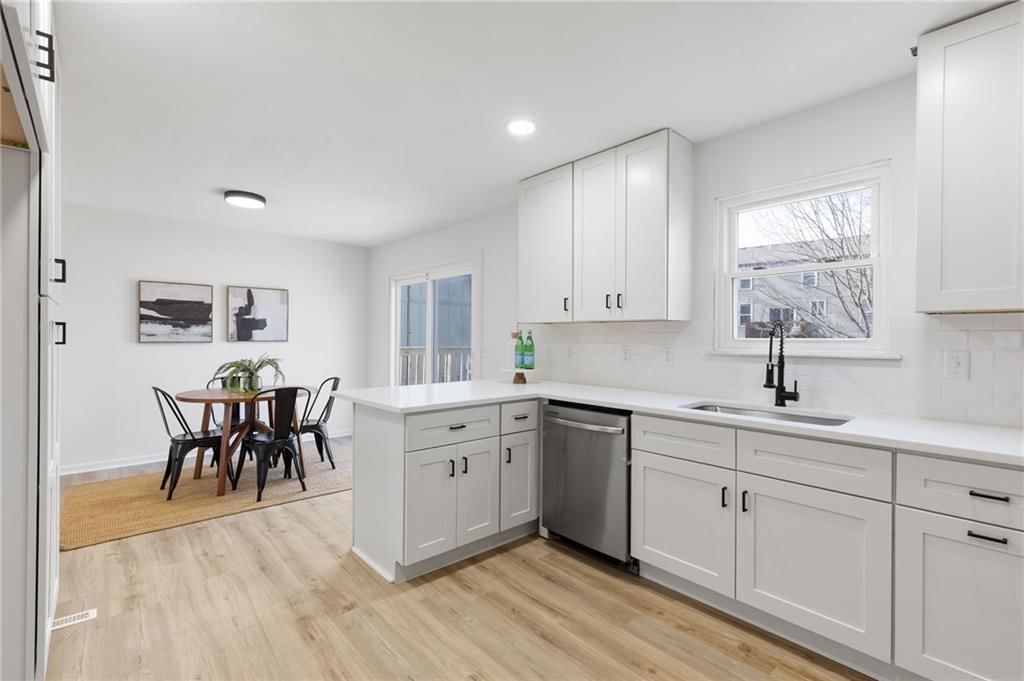 409 S Chambery Drive — photo 12