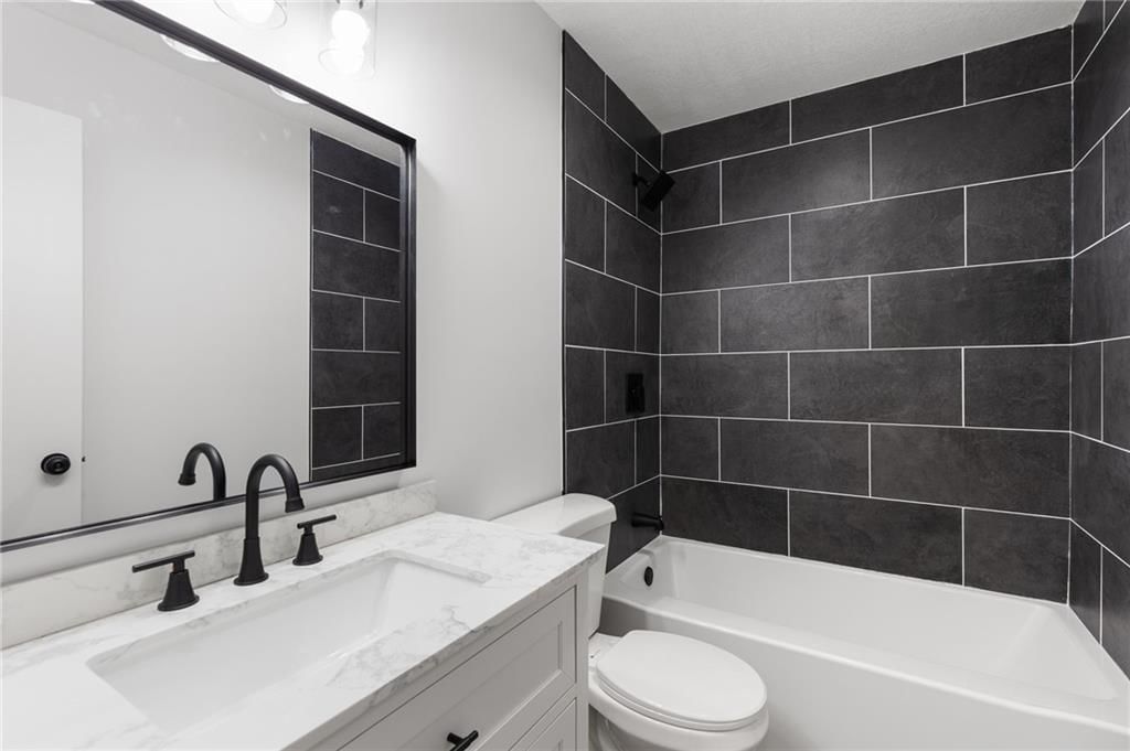 409 S Chambery Drive — photo 14