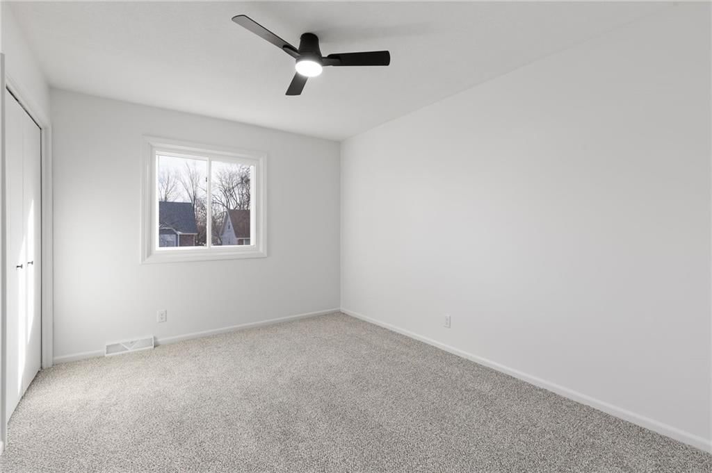 409 S Chambery Drive — photo 15