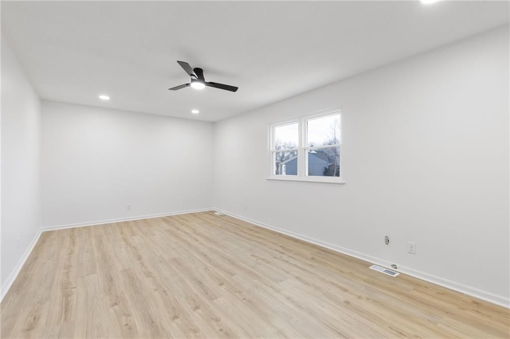 409 S Chambery Drive — photo 24