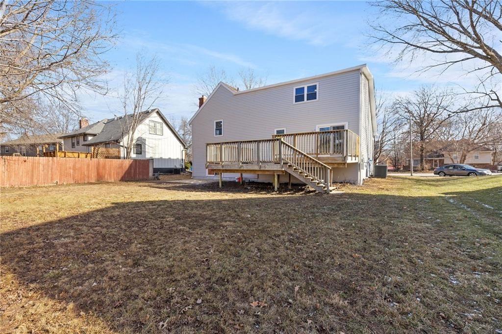 409 S Chambery Drive — photo 38