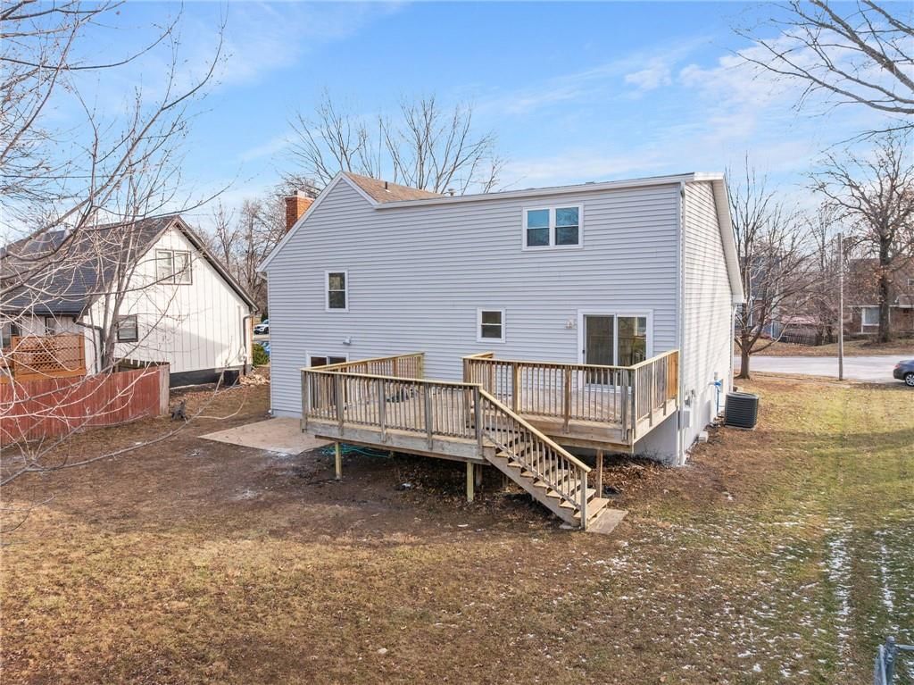 409 S Chambery Drive — photo 39