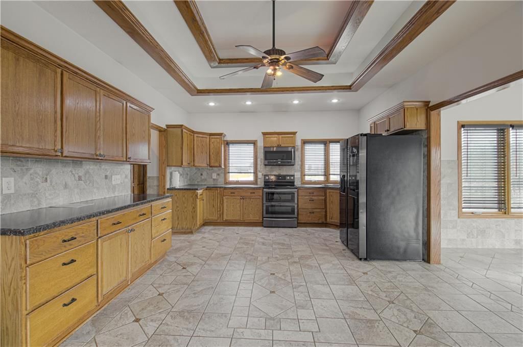 16294 Eastlake Drive — photo 10