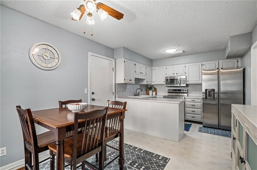 12024 Goodman Street — photo 16