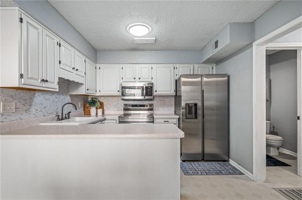 12024 Goodman Street — photo 19