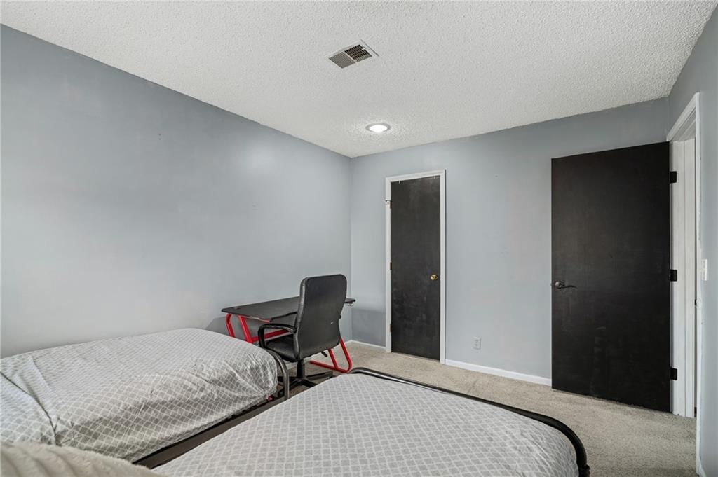 12024 Goodman Street — photo 37