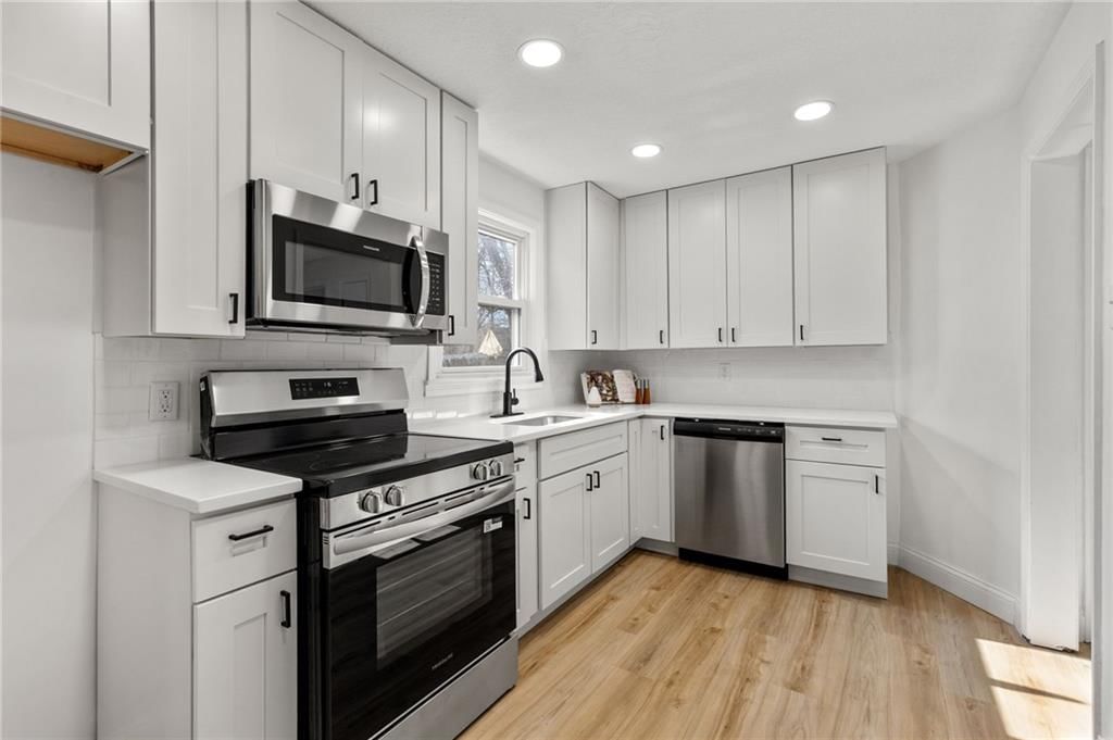 137 W 85th Street — photo 11