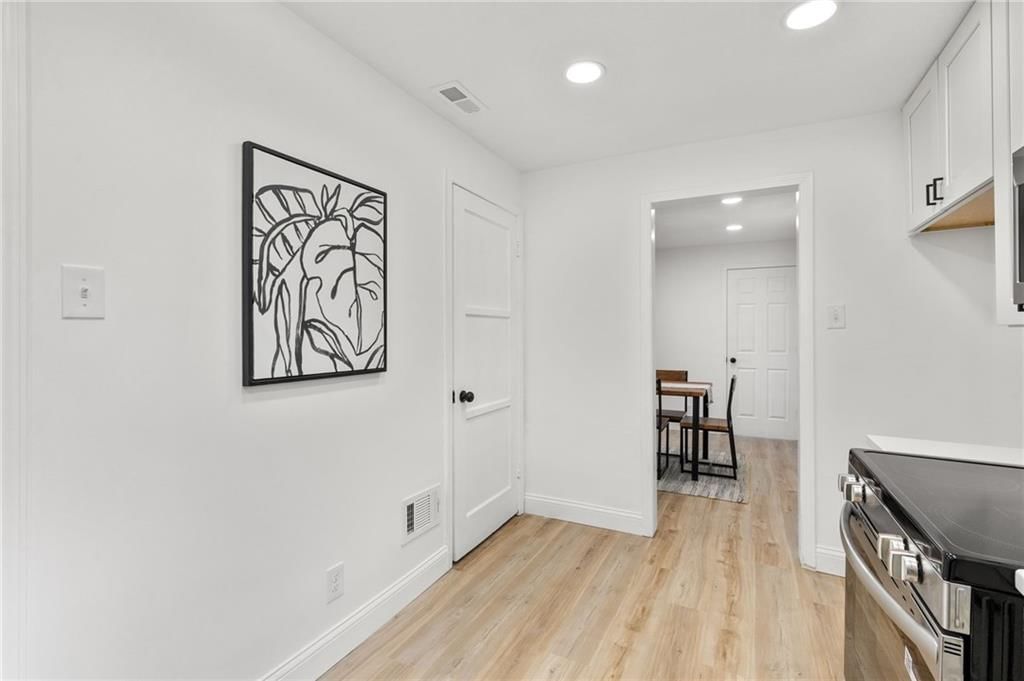 137 W 85th Street — photo 14