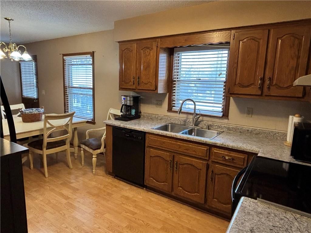 1104 Halsey Terrace — photo 10