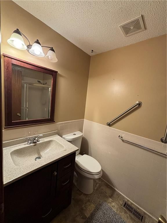1104 Halsey Terrace — photo 17