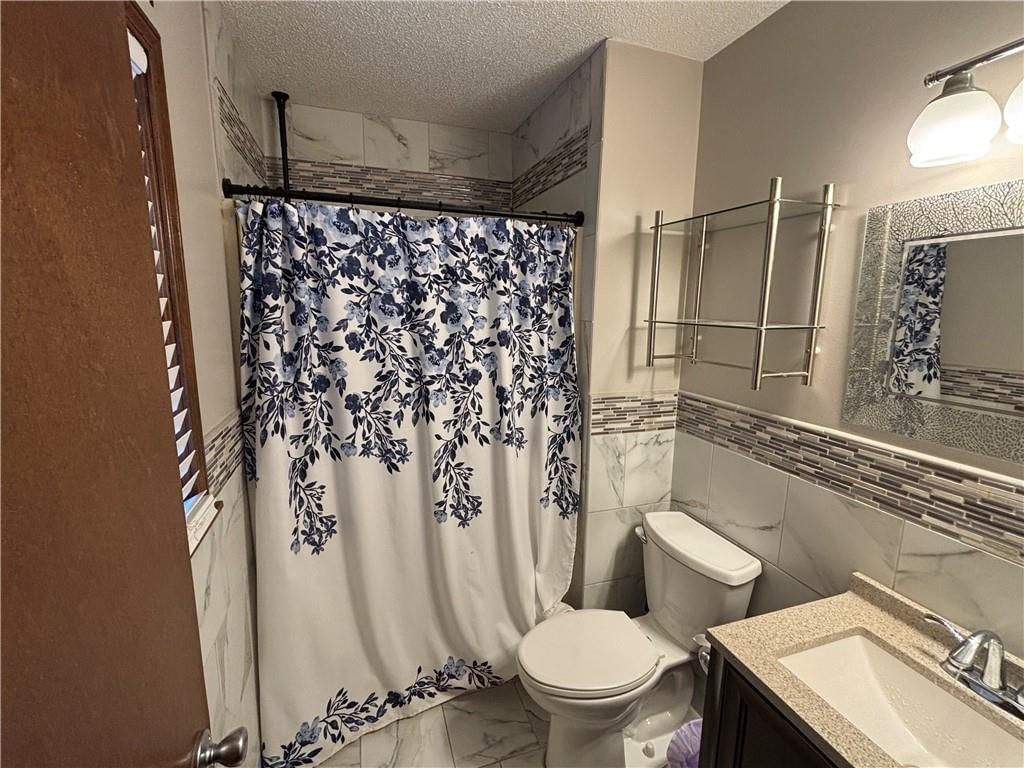 1104 Halsey Terrace — photo 23