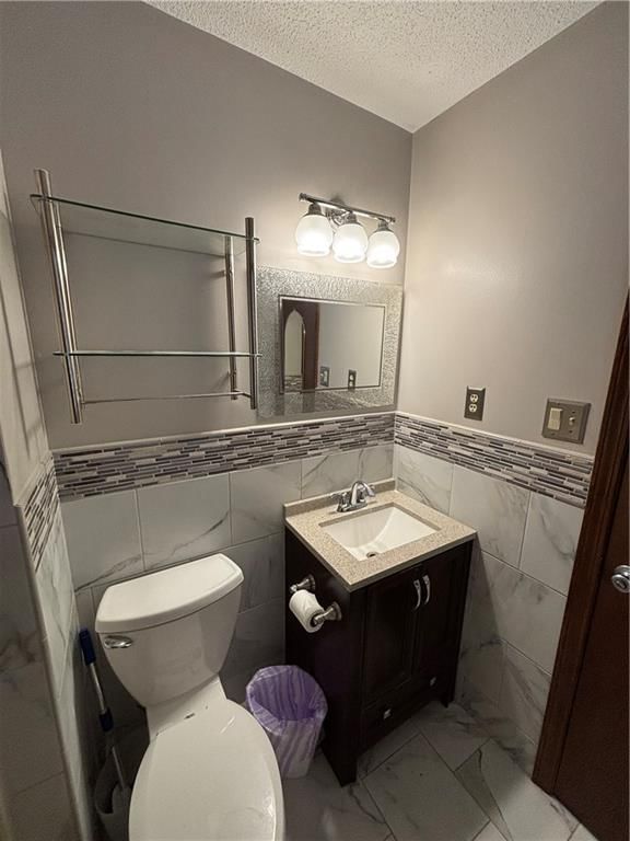 1104 Halsey Terrace — photo 25