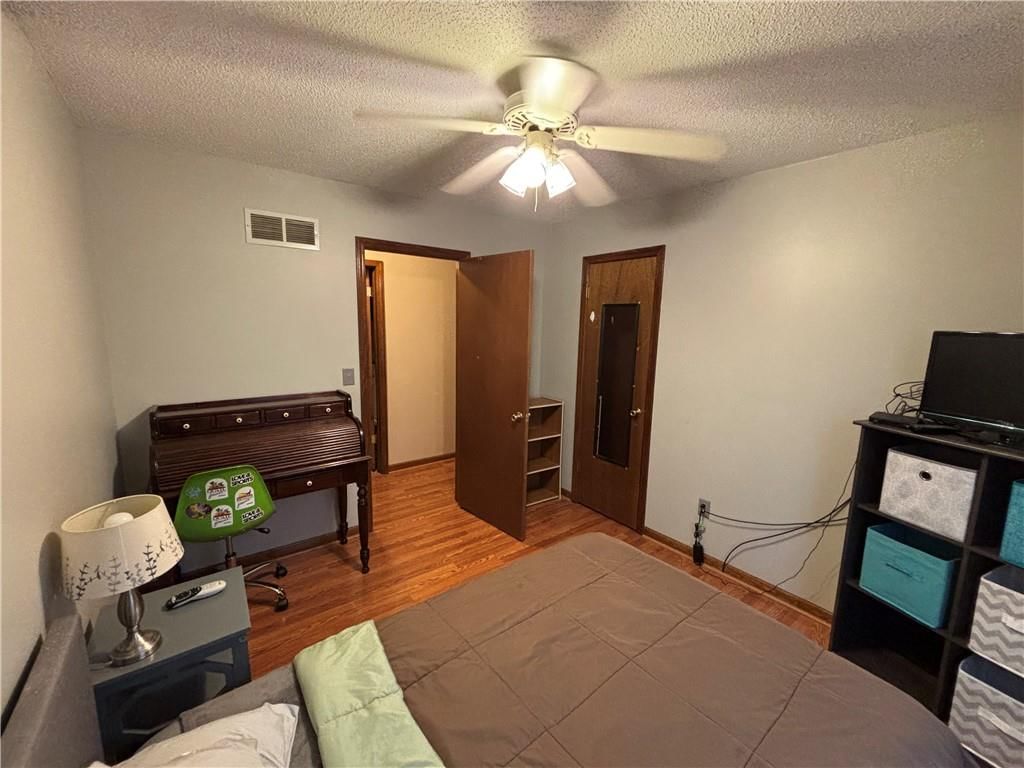 1104 Halsey Terrace — photo 33