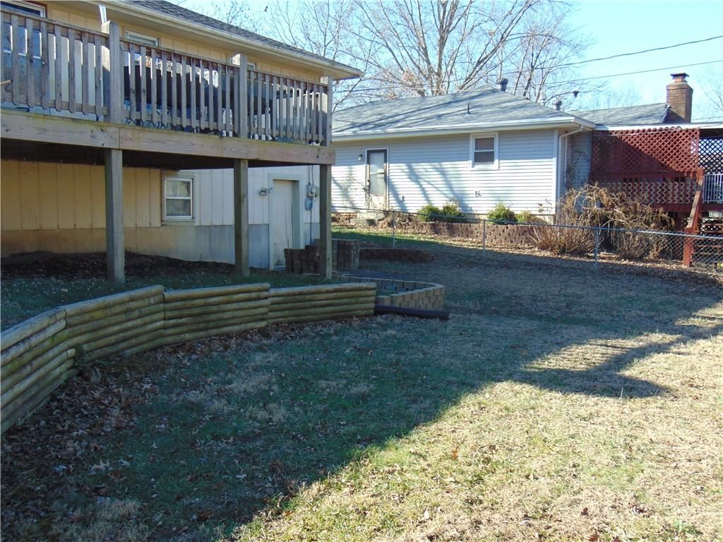 1104 Halsey Terrace — photo 40