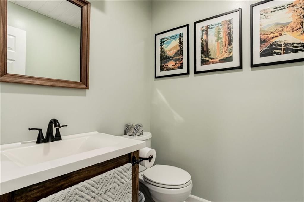 14739 S Locust Street — photo 9