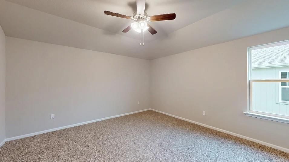 534 W Bluebird Street — photo 8