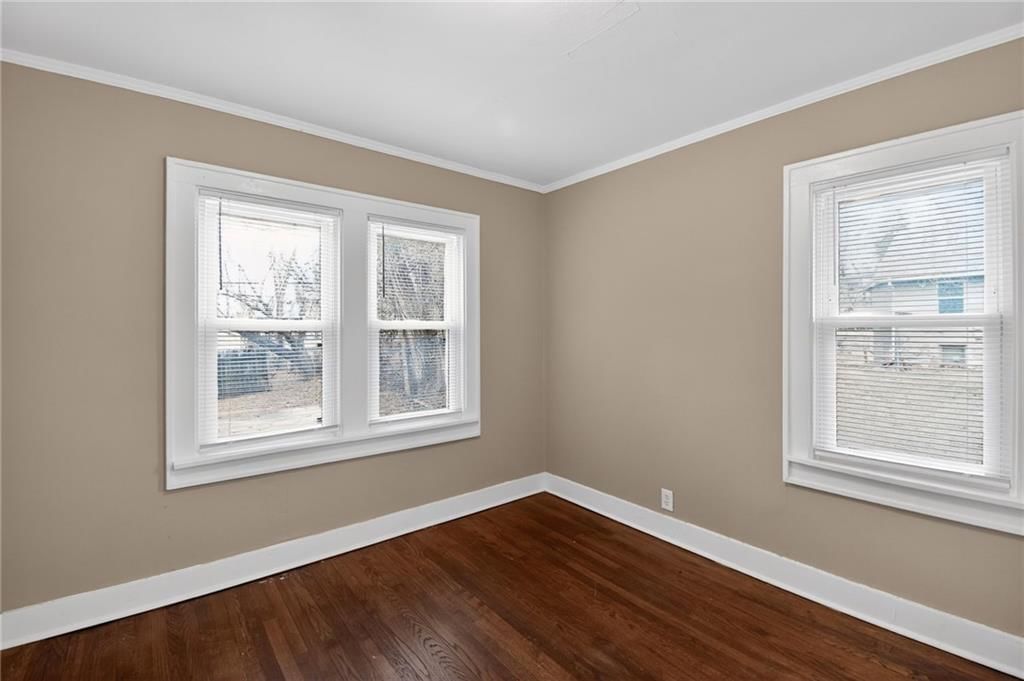 2407 E 68th Terrace — photo 10