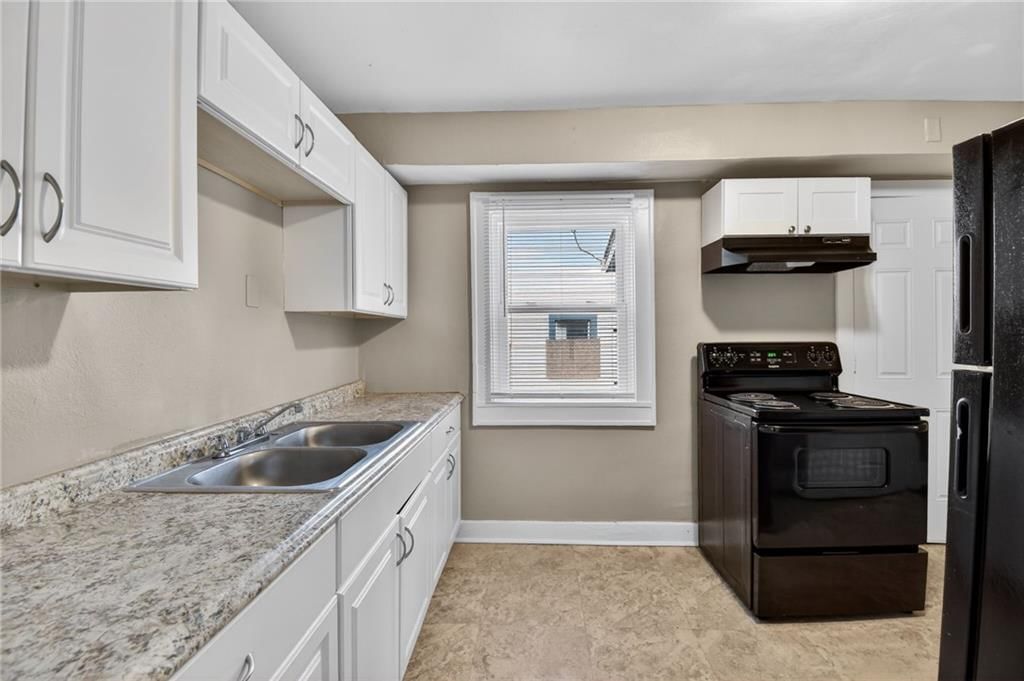2407 E 68th Terrace — photo 18