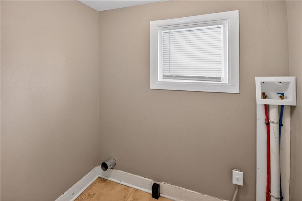 2407 E 68th Terrace — photo 23