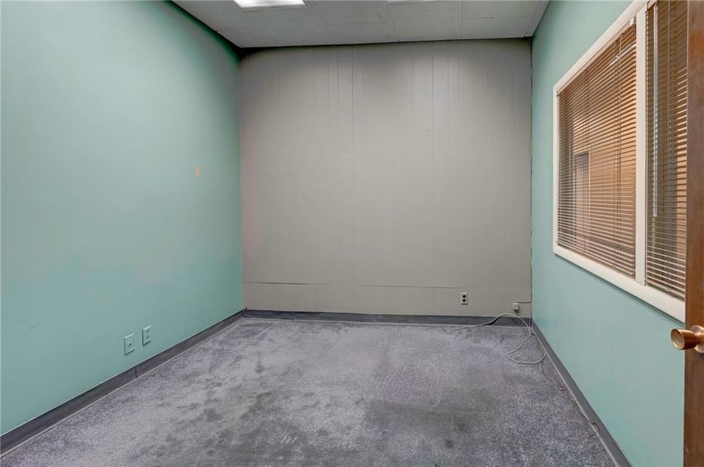 4003 Pennsylvania Avenue — photo 14