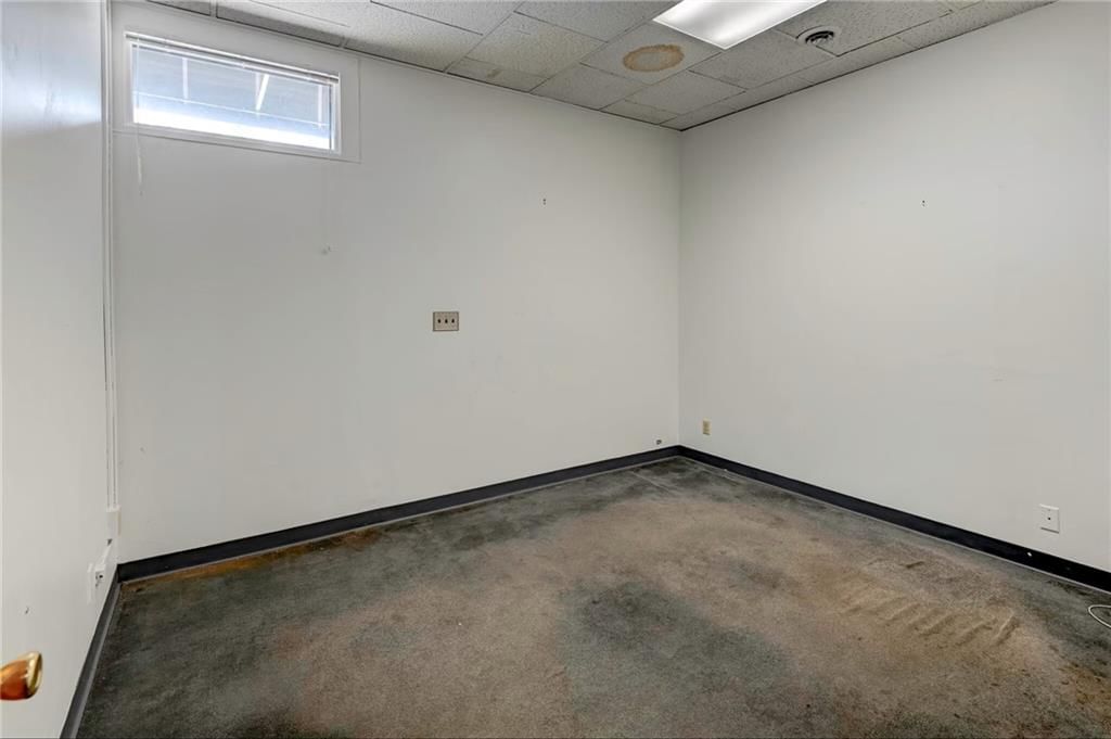 4003 Pennsylvania Avenue — photo 30