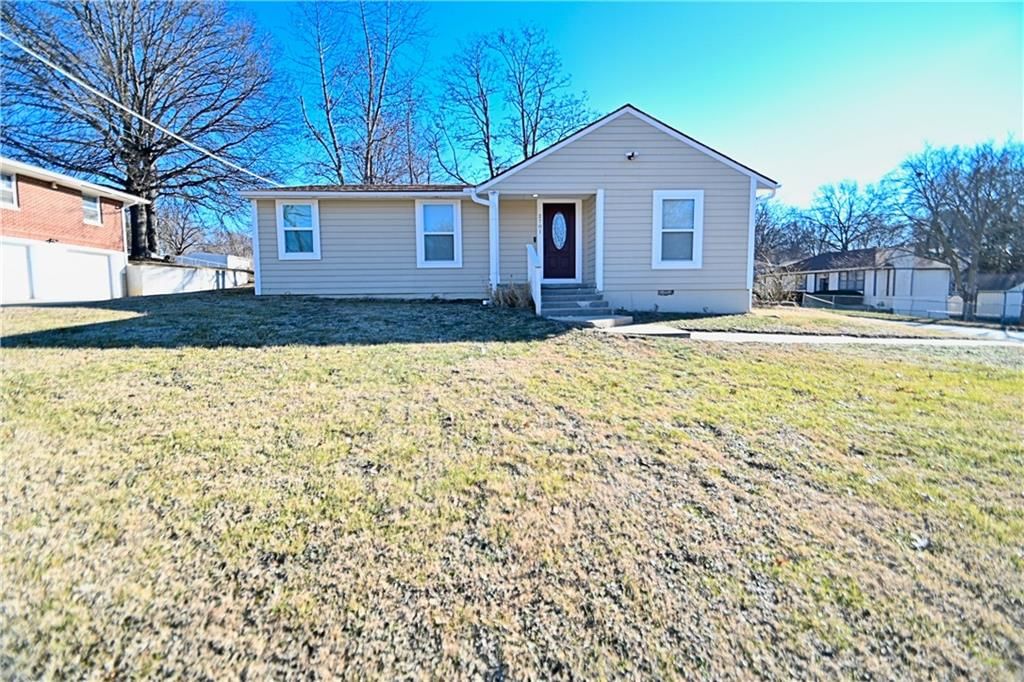 2701 N 74th Street — photo 2